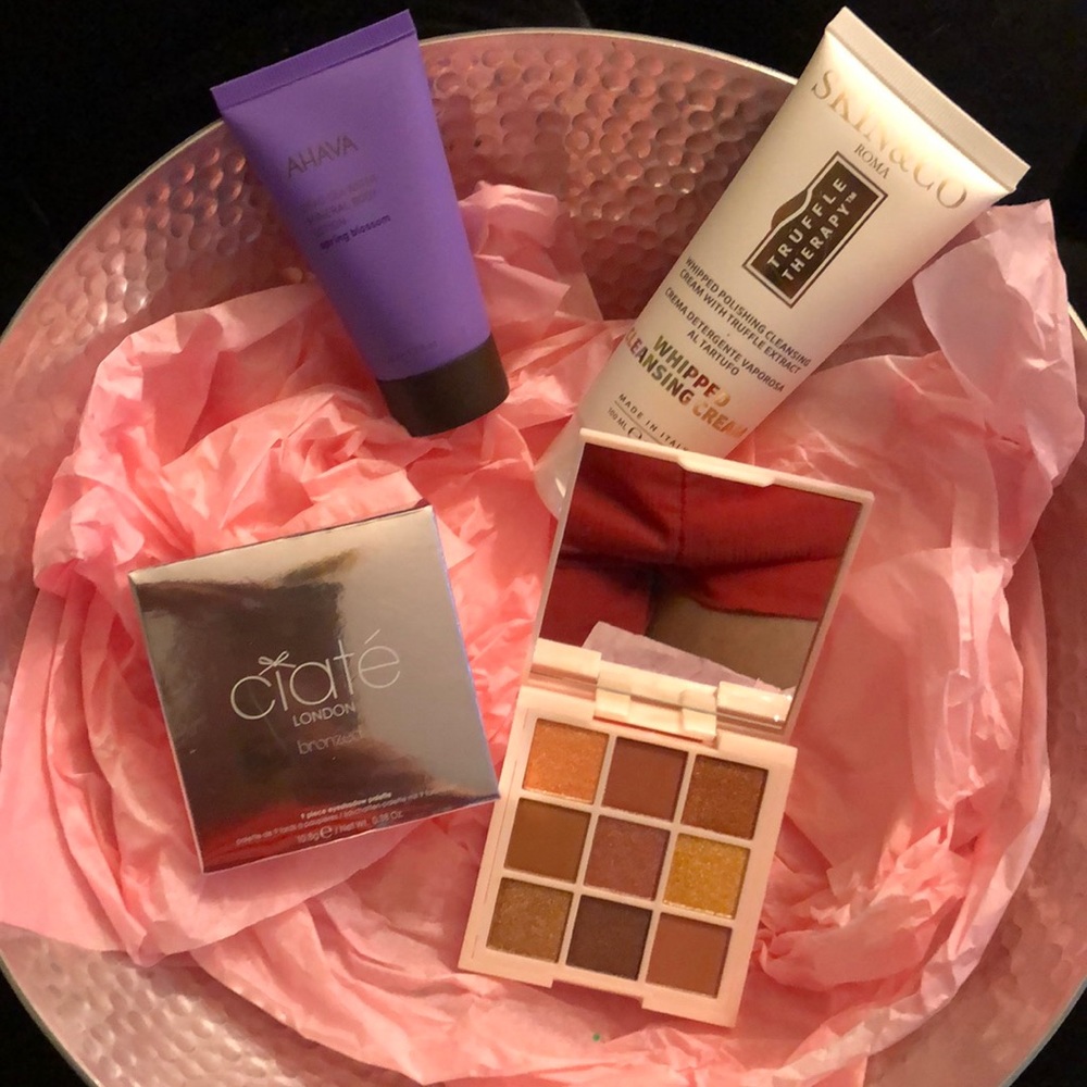 BUNDLE OF (3) MAKE-UP & SKIN PRODUCTS